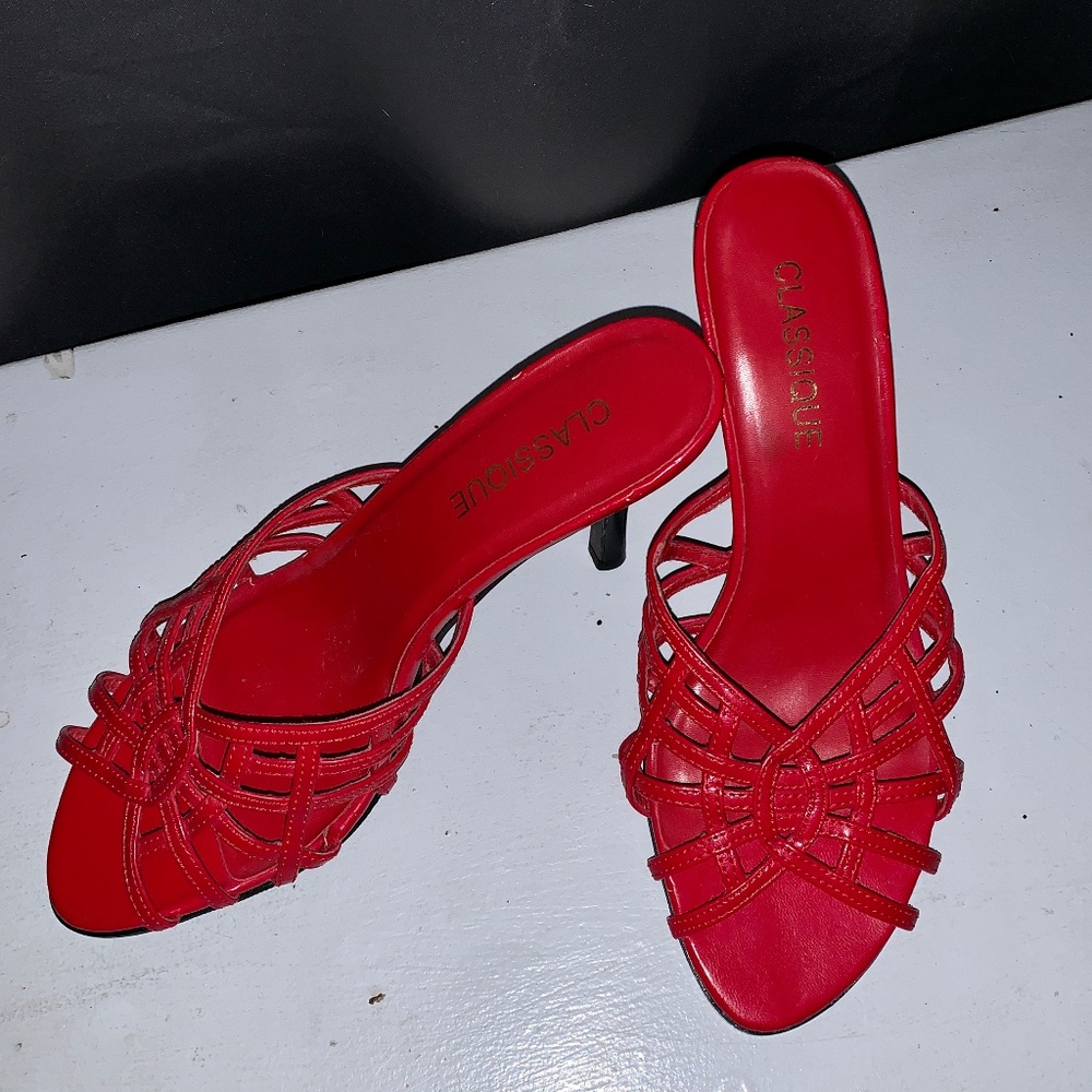 Classique Like New! Red Vegan Leather Slide Sandal Heels W/ Non Skid Soles 8M